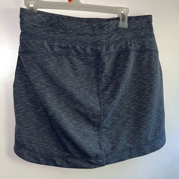 EXCELLENT CONDITION SIZE MEDIUM ATHLETA SKIRT - Picture 6 of 7